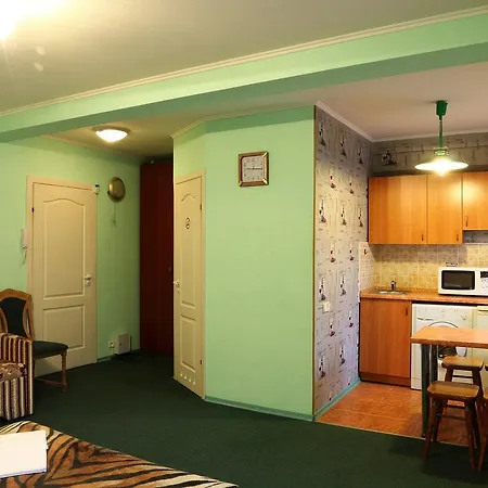 Ukrainian Hotel Service Apartments Kyiv Exterior photo