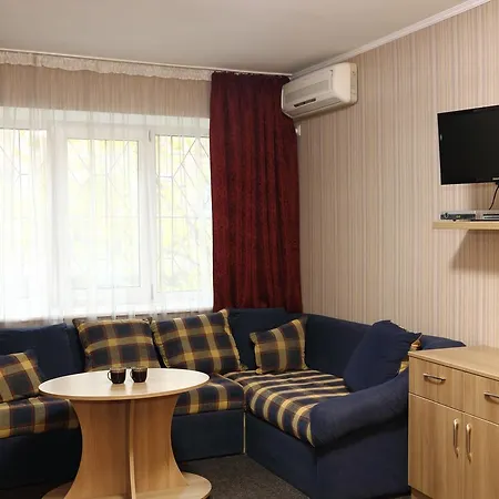 Ukrainian Hotel Service Apartments Kyiv Exterior photo