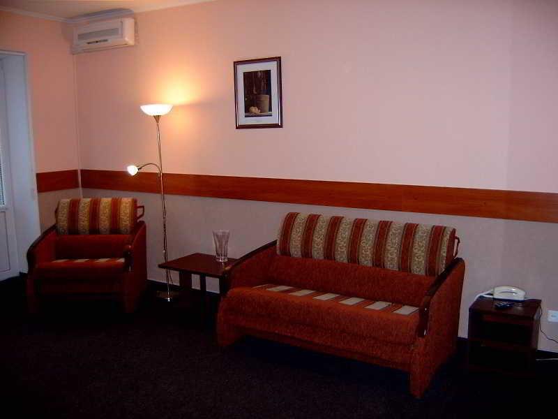 Ukrainian Service Apartment