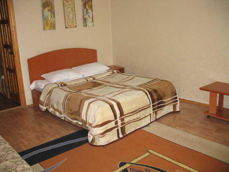 Ukrainian Service Apartment Kyiv